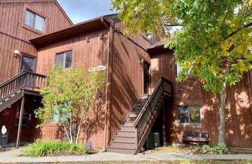 Vernon Apartment | Brand New! MountainCreek SlopeSide Condo,Golf,&Spa