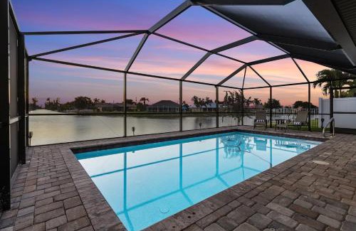 Fort Myers House | BRAND NEW Paradise with never ending Sunsets - Villa Chillax N Sunsets - Roelens Vacations
