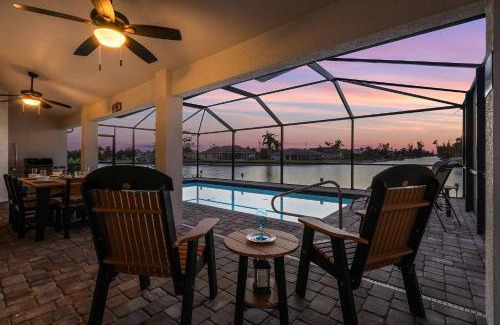 Fort Myers House | BRAND NEW Paradise with never ending Sunsets - Villa Chillax N Sunsets - Roelens Vacations