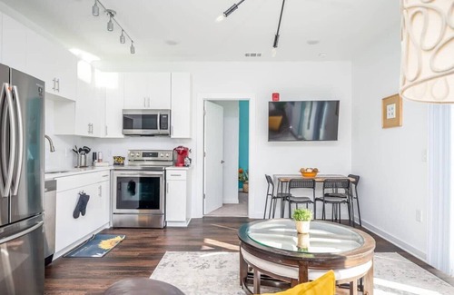 Old Fourth Ward Condo | Brand New Parkview with Balcony in Old Fourth Ward