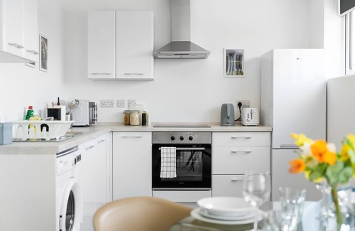 Luton Apartment | Brand New, Penthouse 2 Bed Apartment in Luton 52