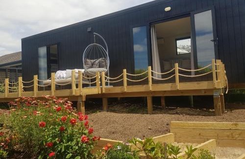 Hakaru House | BRAND NEW Perfect tiny home in Mangawhai