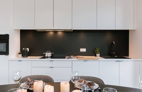 Raversijde Apartment | Brand new pet friendly apartment with parking