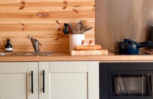 Stillington Cabin | Brand new pod with a hot tub, dogs allowed, in the heart of North Yorkshire.