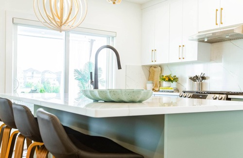 Southwest Edmonton Apartment | Brand New Pond Paradise - Firetable - King Bed - AC- BBQ