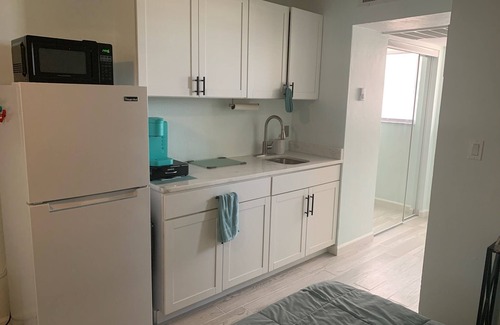 Marshall Park Condo | Brand New Pool on Daytona Beach!