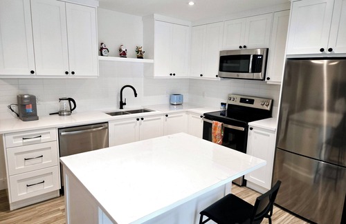 Willoughby House | Brand new private suite in willoughby