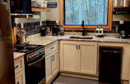 Mentone House | Brand New, Private, Container Home in Mentone, AL