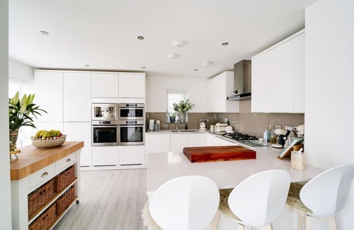 Perranporth House | Brand New property , Stunning Sea Views , beautifully furnished