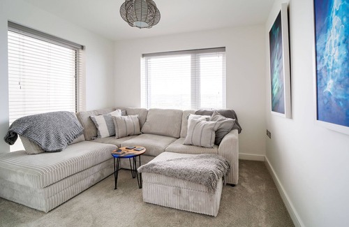 Perranporth House | Brand New property , Stunning Sea Views , beautifully furnished