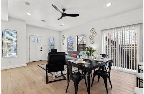 Nevada Street Apartment | Brand New Relax at 3BR2BA Apt. Near City Center
