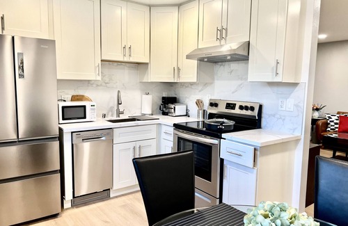 Shoreline West Apartment | Brand new remodeled modern rooms in 2bd1br apt near Mountain View downtown