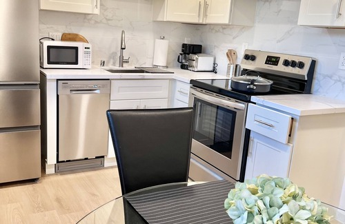 Shoreline West Apartment | Brand new remodeled modern rooms in 2bd1br apt near Mountain View downtown