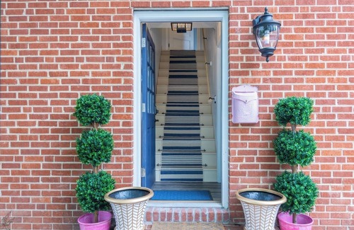 Annapolis Condo | Brand New Reno in Historic Dist w 2 Parking spots