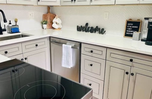 Rutherford County House | BRAND NEW* Renovated! 2 Bedrooms, 1 Bathroom, Stocked Kitchen! Sleeps 4!
