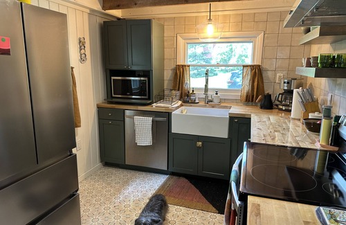 Kerhonkson Cabin | Brand New, Restored Catskills Cabin º Yarrowood º