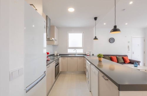 Jesus Apartment | ★Brand New, Specious Penthouse W/Private Terrace★