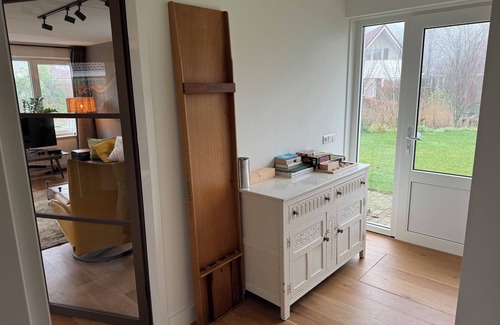 Havelte House | Brand new spacious home, with sunny garden flush with natural swimming water