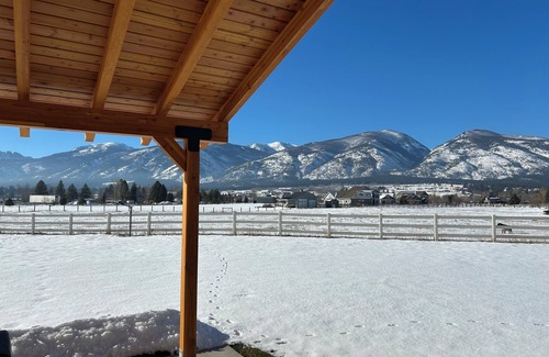 Florence House | Brand New Spectacular 2BR house with view of Bitterroot Mountains.
