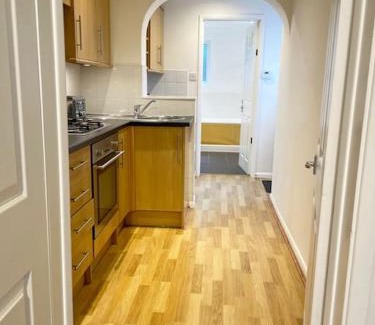 Westcliff-on-Sea Apartment | BRAND NEW Stay in Southend with a garden