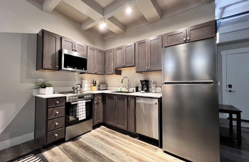 Downtown Spokane Apartment | Brand new studio apartment rich with amenities! Less than 5 minutes to downtown
