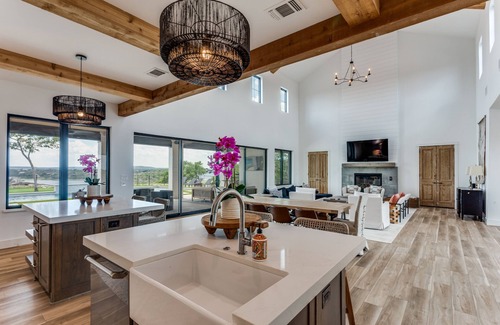 Graford House | Brand New! Stunning LARGE Lakehouse at Hell's Gate Basin and Possum Kingdom Lake