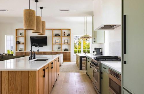 Key West House | Brand New The Greenmoor House with Pool