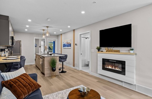 Harvie Heights Apartment | Brand new Townhouse at Gates to Banff National park - Mountain Views and Hot Tub