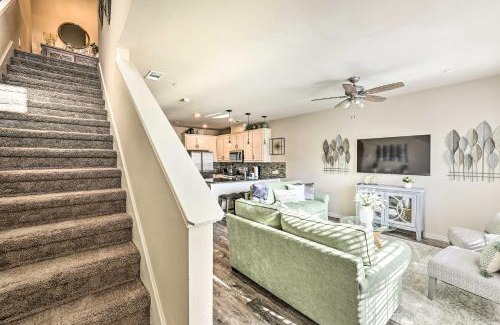 Denton House | Brand-New Townhome Near UNTandTWU and The Square!