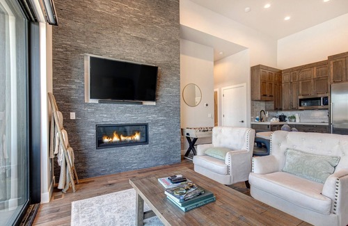 Hideout House | Brand-new townhome with breathtaking views - 12 mins to Park City & Deer Valley