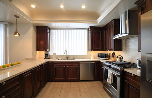 Pico - Robertson Condo | Brand New Two Story Penthouse in Beverly Hills