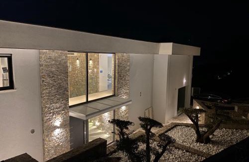 Podi Villa | Brand new - ultra luxury villa Lavender Boka Hill