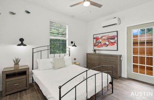 Greater South River City Apartment | Brand-New Unit for RnR Minutes from Downtown