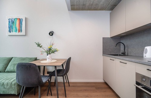 Snipiskes Apartment | Brand New Urban Loft 71