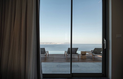 Agia Galini Villa | Brand new Villa with amazing sea views and hammam