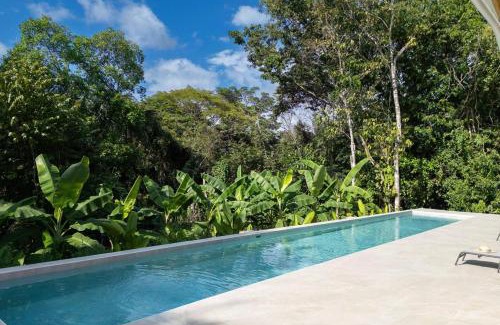 Quepos House | Brand New Villa Bambú with large pool near MA