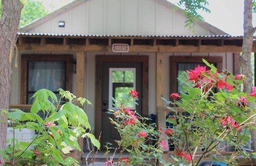 Seguin Cabin | Brand new waterfront Cabin with many amenities: Pool, hot tub & kayaking. - SG2