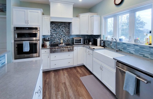 Mattituck House | Brand New Waterfront Home with Boat Dock & Hot Tub