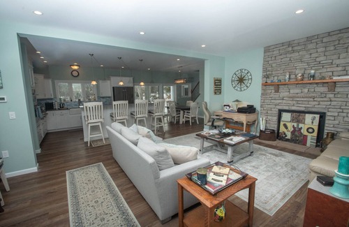 Mattituck House | Brand New Waterfront Home with Boat Dock & Hot Tub