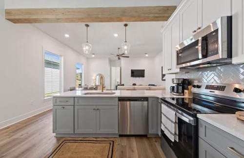 Youngsville House | Brand-New Youngsville Retreat - Near Sports Complex