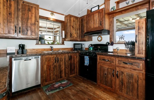 Willow City House | Brandi's Bluebonnet Bungalow | 1/1 | Pets Welcome w/fee | King Bed | Fire-pit & Grill
