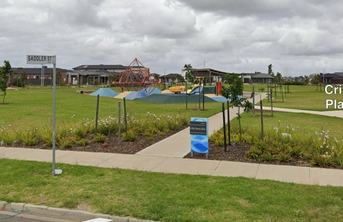 Tarneit House | Brandnew 3 bedroom house in Traneit perfect for family stay