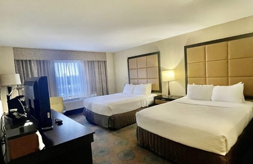 Claymont Hotel | Brandywine Plaza Hotel