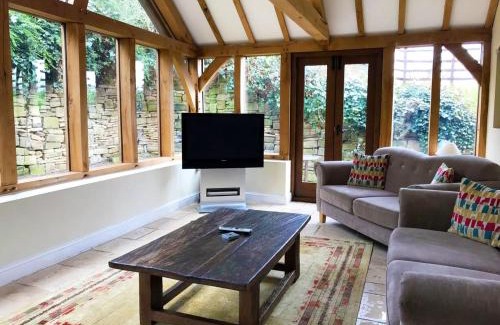 King's Bromley House | Brankley Cottage - E4712