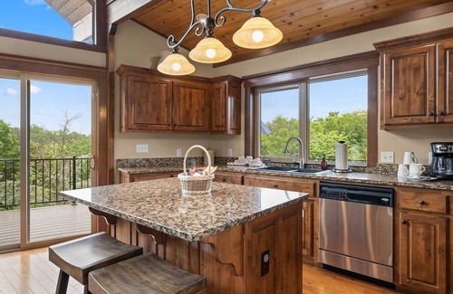 Branson Cabin | Branson Cabin on Table Rock Lake and in the City Limits! | 54