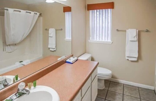 Branson Condo | Branson Condo on Thousand Hills Golf with Pool and close to 76 and Attractions