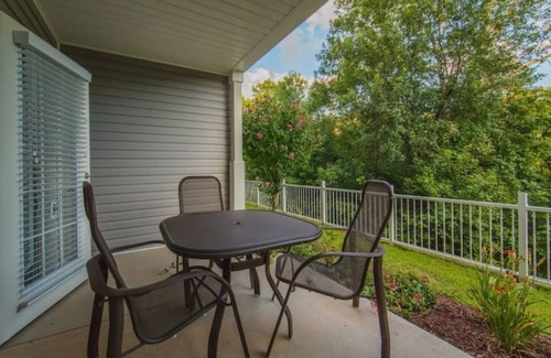Branson Apartment | BRANSON FUN AND ATTRACTIONS - 2BD/2BA - KITCHEN
