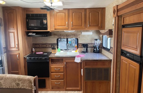 Van Buren House | Branson Glamping All Set Up For You