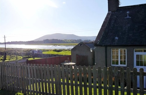 Kelton Cottage | Branta Cottage - a cottage that sleeps 4 guests in 2 bedrooms