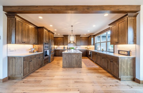 Powell Butte House | Brasada Quail Run - Sleeps 10, Bicycles, PingPong, Yard, Bonus room